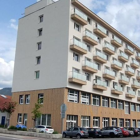 Hybadlo Motel Liptovsky Hradok Exterior photo